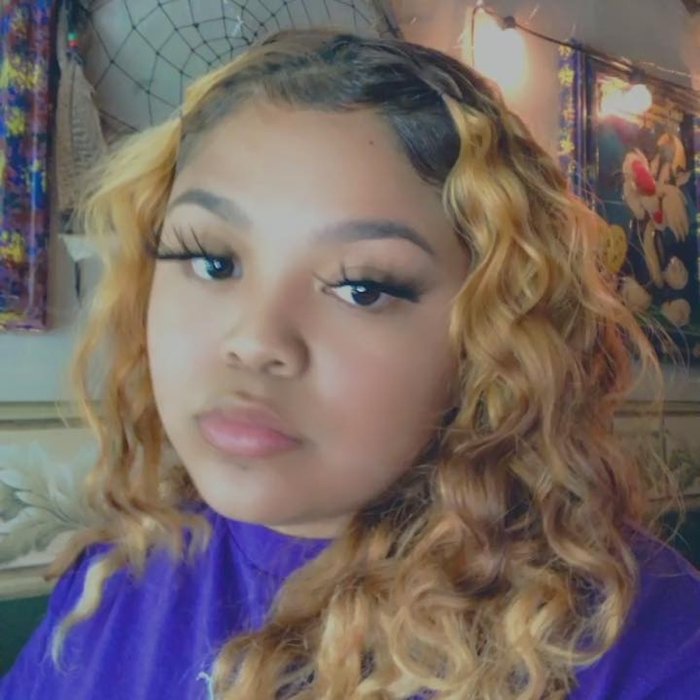 Meet your Posher, Mitza